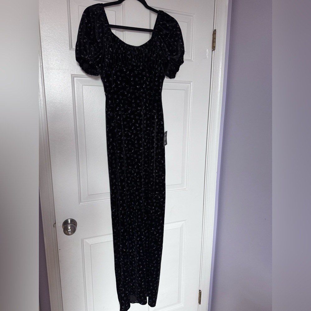 Lulu's Black Velvet Dress